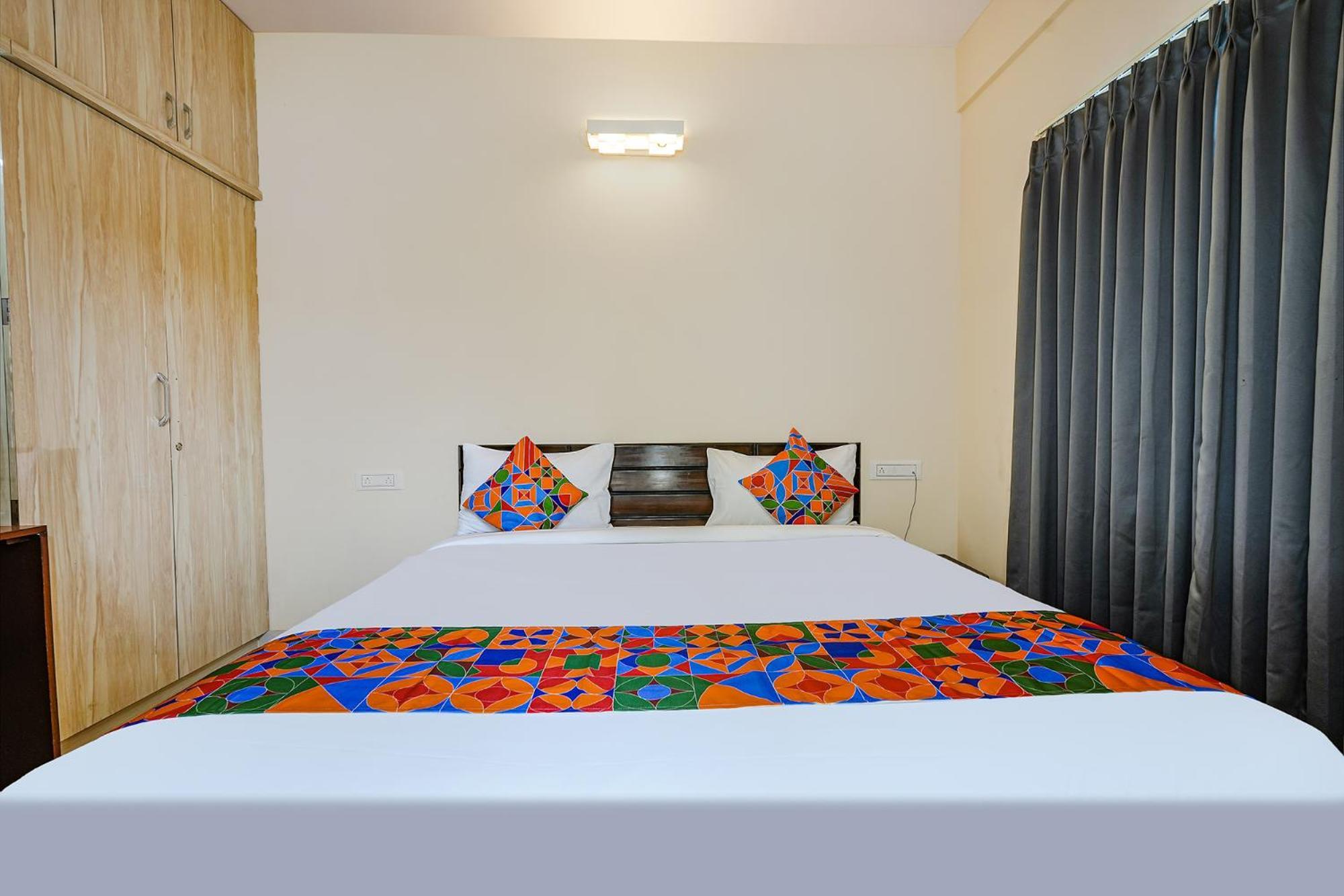 Fabhotel Crystal Suites バンガロール エクステリア 写真